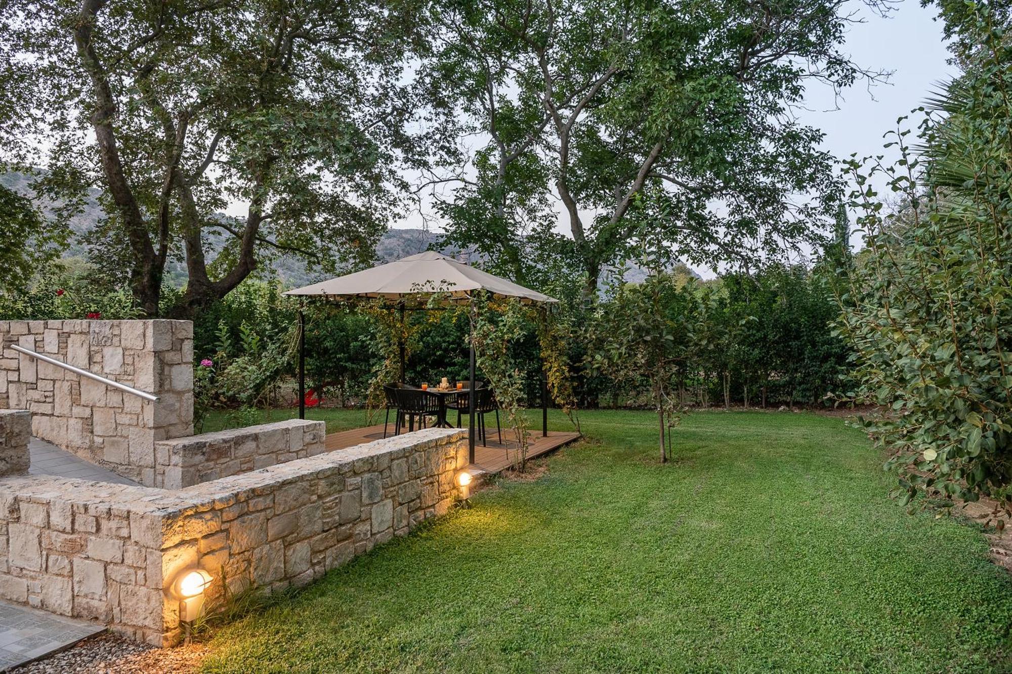 Villa Nature, Heated Pool 卡莱维斯 外观 照片